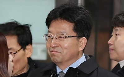 '민간인 사찰 입막음 의혹' 장석명 영장심사…묵묵부답