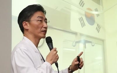 JSA 귀순자 수술 이국종 교수 '명예 합참인' 위촉