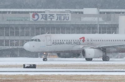 제주공항, 대설·강풍으로 항공기 18편 결항 109편 지연