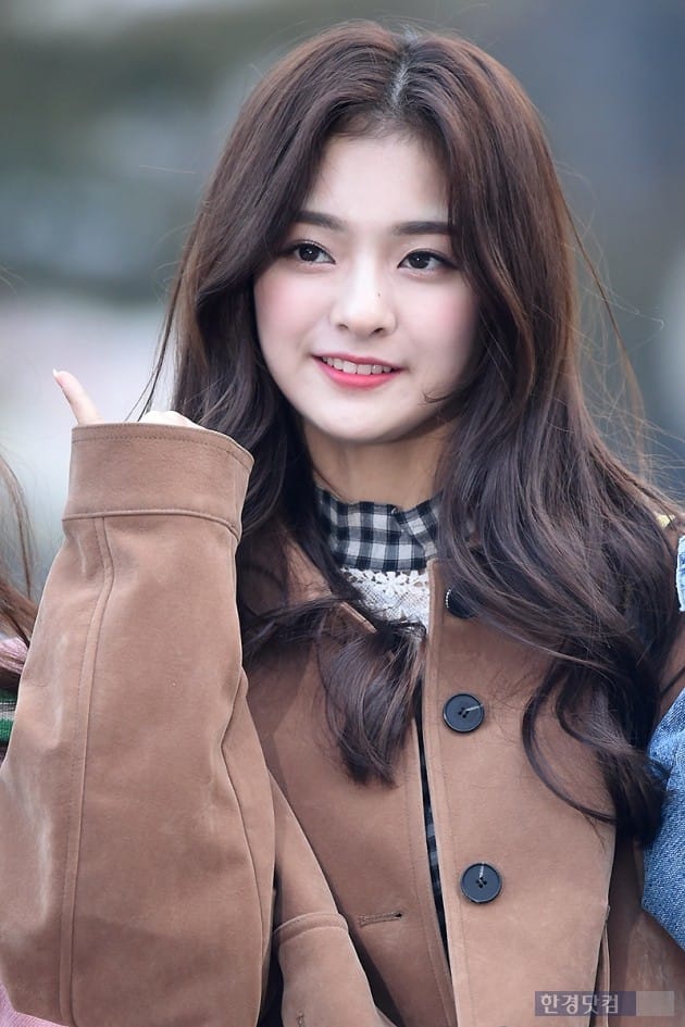 [포토] 프로미스나인 이나경, '깜찍한 모습에 시선강탈~'