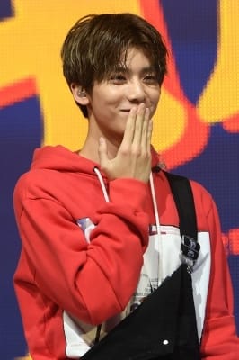 [포토] SF9 휘영, '아직은 좀 부끄러워~'