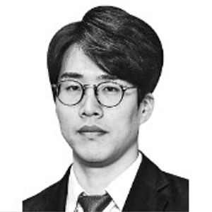  '미투운동'이 정치공작이라고?