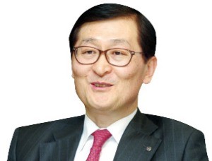신한은행 야심작 '쏠'… 앱으로 '적금 선물'도 쏘네