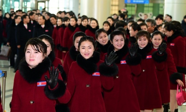 북한 선수단·응원단 등 299명 귀환… “하나임을 실감”