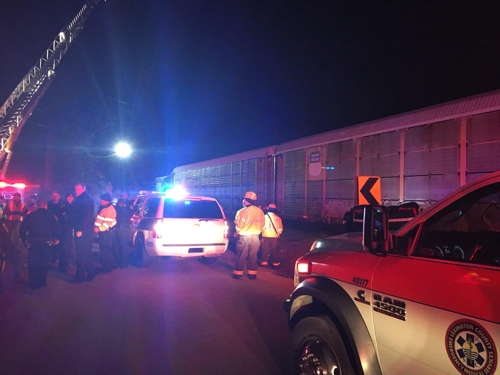 미국서 여객·화물열차 충돌… "최소 2명 사망·116명 부상"