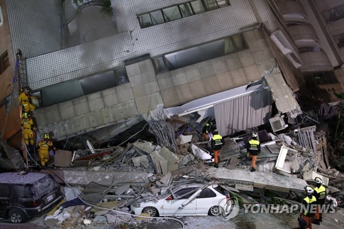 대만 강진에 호텔 등 4채 붕괴…수십명 매몰…피해 확대 우려