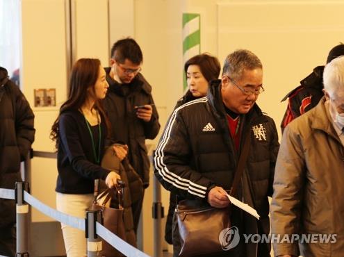 조선총련 1차응원단 89명 방한… "평창이 통일 지름길되길"