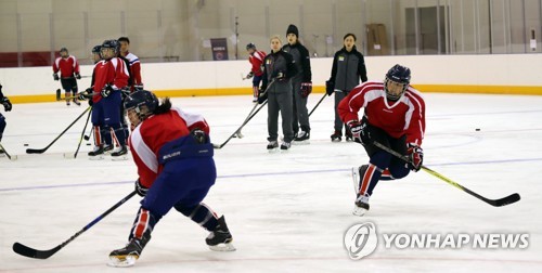 제재 시달린 북한 하키선수들, 미국용품 사용 논란