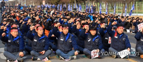 한국GM 군산공장 노조 "부평·창원공장과 총파업도 논의할 것"