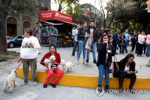 멕시코 남부서 규모 7.2 강진…멕시코시티 시민 수천명 대피