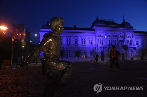 "혈액-소변 검사로 자폐증 진단"