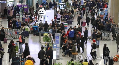 유커 줄고, 한국 해외로… 작년 관광수지적자 14.7조원, 사상 최대