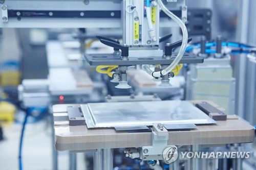 배터리 핵심 '코발트' 조달경쟁 후끈… "車업체 이어 애플 가세"