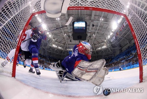 백지선호, 스위스 '스피드'에 속수무책…0-8 대패