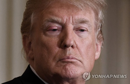 트럼프 지지율 35%로 또다시 최저치… CNN 조사서 하락 반전