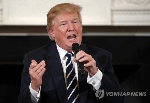 트럼프, 대화 손 내민 북한에 '비핵화 원칙' 떠안겨
