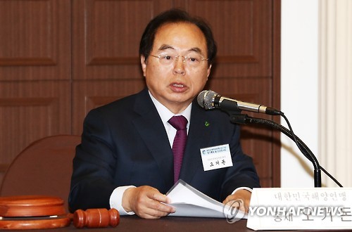 오거돈 "부산시장 선거 후보 경선에 조건없이 참여"