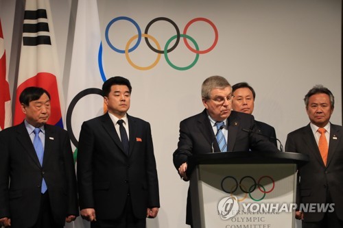 도종환 장관 "남북 단일팀 35명 확대 IOC에서 적극 요구"