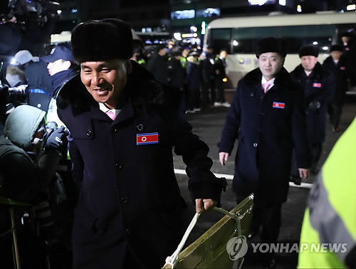 [올림픽] 북한 쇼트트랙 대표팀의 첫 공식일정은 '휴식'… 오전 훈련 불참