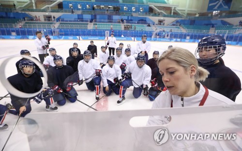[올림픽] 남북 여자아이스하키 단일팀, 9일 개회식 전원 참가