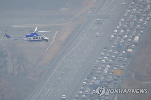 설 연휴 귀성객·올림픽 관광객 몰려… 서울∼강릉 5시간 30분