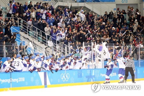 세계 4위 뒤흔든 백지선호, 핀란드에 2-5 석패