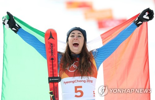 '우상' 본 제친 고지아, 한국어로 "안녕하세요, 고맙습니다"