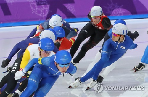 이승훈 "정재원 너무 고마워… 나보다 멋진 선수 될 것"