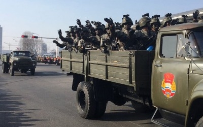 北, '건군절' 열병식 개최 확인…녹화 중계 '이례적'