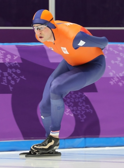 '빙속 황제' 크라머, 스피드스케이팅 5000m 3연패…이승훈 5위