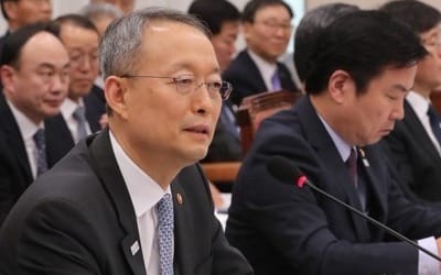 백운규 산업장관 "한국GM, 최소한의 이윤구조 고민해야"