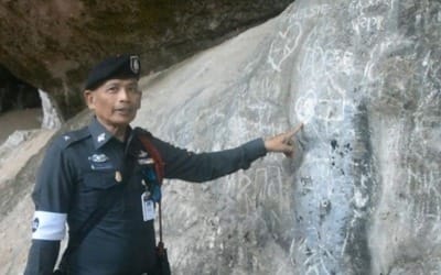 태국 해변 관광지 낙서로 몸살… 한글도 빠지지 않았다