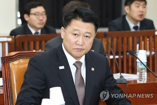 이철성 "경찰법제 정비해 정치개입 차단… 안보수사본부 신설"