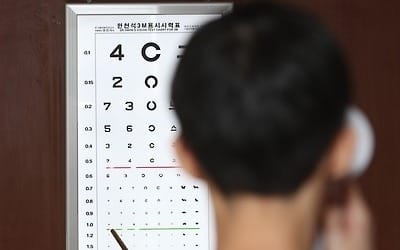 초중고생 절반 시력 0.7 이하… 30.2%는 구강질환