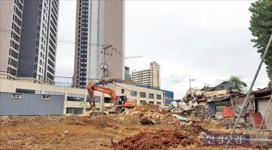 신흥 주거타운으로 탈바꿈하고 있는 서울 영등포구 영등포동 일대.