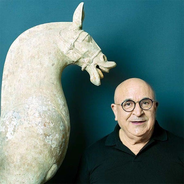 파에즈 바라캇(Fayez Barakat) 개인 수집가로서 세계 최대 규모의 고대 예술품 컬렉션을 소장하고 있으며 동시에 현대 회화 작가이기도 하다. / 바라캇서울 제공