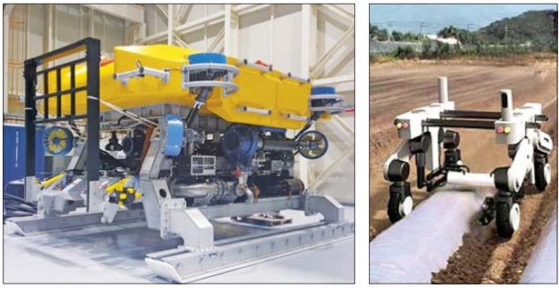수심 500~2500m 바다에서 해양구조물을 건설하는 원격조정 수중로봇(왼쪽)과 밭농업 로봇.  /경상북도 제공
