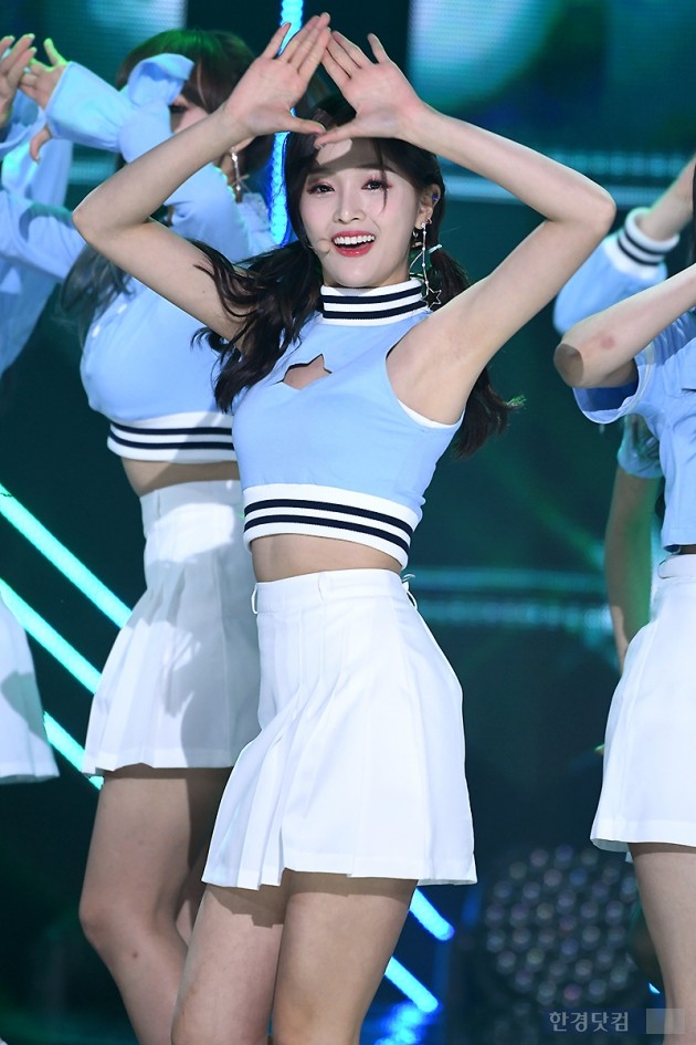 [포토] 우주소녀 선의, '상큼한 미소가 사랑스러워~'