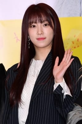  유니티 이수지, '시선 사로잡는 미모'