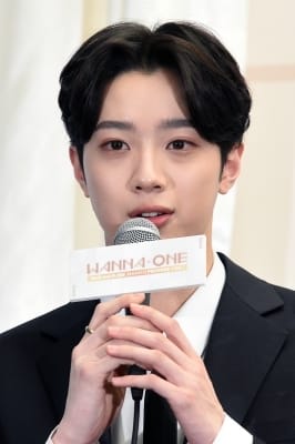  라이관린, '귀공자라는 말이 딱'