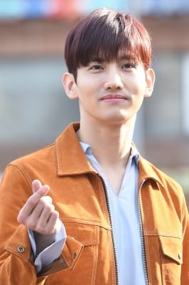  동방신기 최강창민, '여심 흔드는 부드러운 하트~'