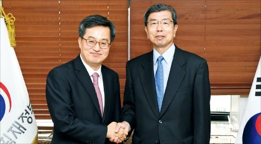 김동연 부총리, ADB와 협력 방안 논의