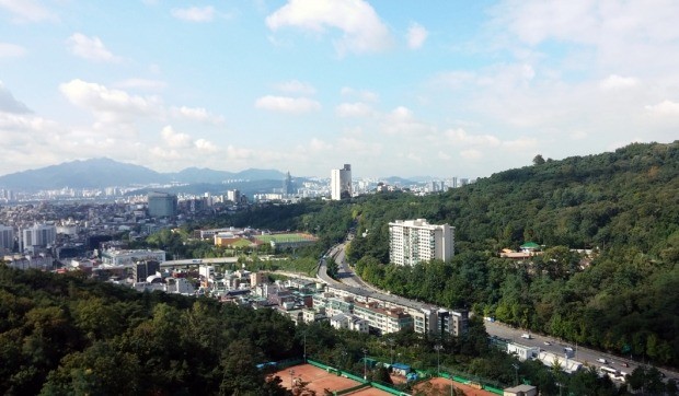 [얼마집] 리모델링 추진 시동거는 신당동 '남산타운'