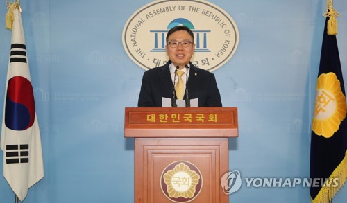 한국당 "3·1절 기념사, 비핵화 언급 없는 대북 저자세"