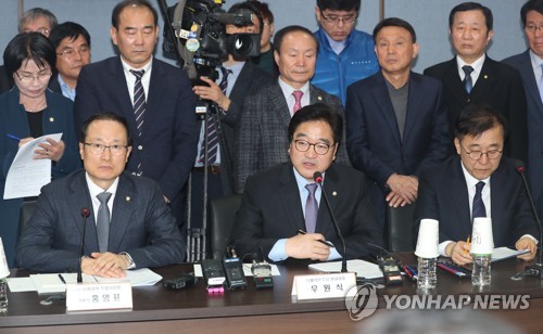 민주당 "GM만 이익 보는 잘못된 구조 개선해야… 군산 포기 안해"