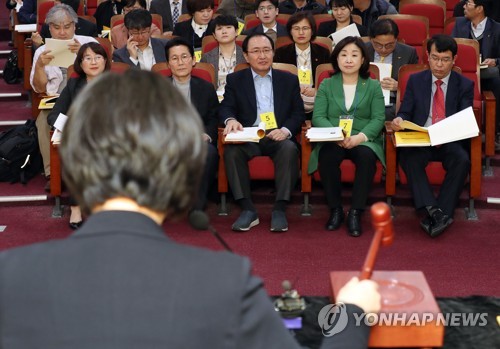 정의, 평화당 손잡고 소수당 한계 극복시도… '캐스텅보터' 부상