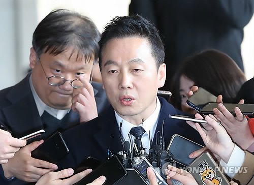 경찰, 오늘 오후 '성추행 의혹 사건' 정봉주 고소인 조사