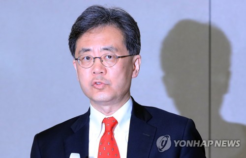 '배수진' 김현종, 귀국전까지 실무자 배제하고 물밑 담판