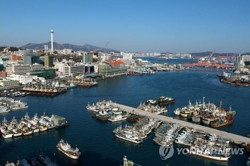 중국·일본 수출입 증가로 2월 컨테이너 물동량 9.4%↑