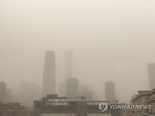 중국발 황사 韓하늘 덮치나… 중국 "영향 미미" vs 한국 "덮칠 것"